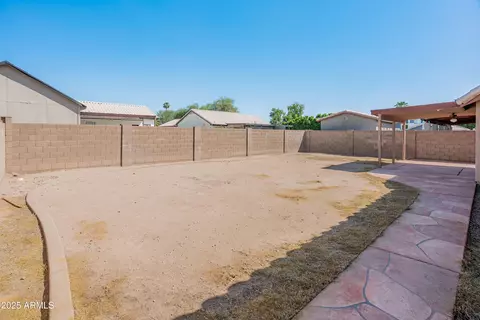 Exterior - 2541 N 86th Ave, Phoenix, AZ 85037 photo 3 of 3