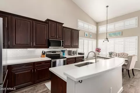 Kitchen - 4137 E Stanford Ave, Gilbert, AZ 85234 photo 2 of 3
