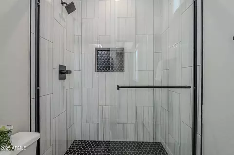 Bath - 656 W Taylor Ave, Coolidge, AZ 85128 photo 4 of 5