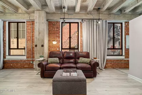 114 W Adams St #202, Phoenix, AZ 85003