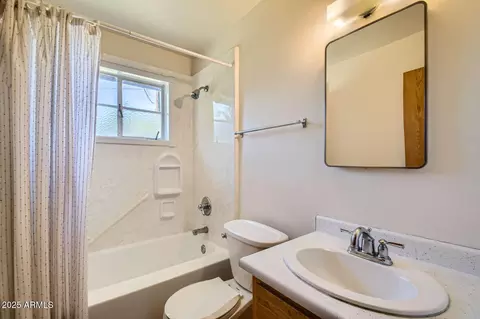 Bath - 3944 E Oak St, Phoenix, AZ 85008 photo 1 of 1