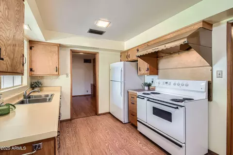 Kitchen - 3944 E Oak St, Phoenix, AZ 85008 photo 3 of 3