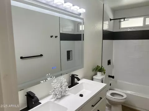 Bath - 1309 E Julie Dr, Tempe, AZ 85283 photo 1 of 12