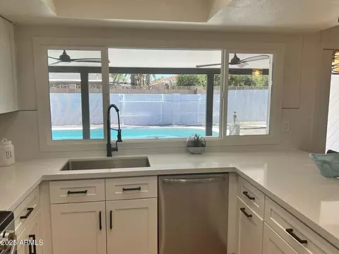 Kitchen - 1309 E Julie Dr, Tempe, AZ 85283 photo 5 of 7