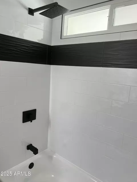 Bath - 1309 E Julie Dr, Tempe, AZ 85283 photo 3 of 12