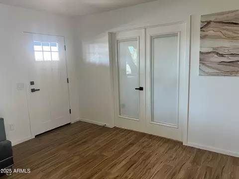 Entry Way - 1309 E Julie Dr, Tempe, AZ 85283 photo 2 of 4