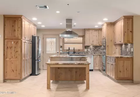 6329 E Voltaire Ave, Scottsdale, AZ 85254