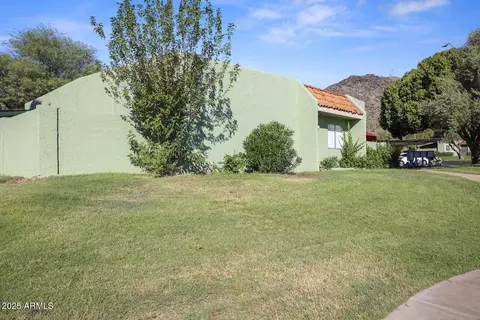 Exterior - 735 E Cochise Dr, Phoenix, AZ 85020 photo 2 of 4