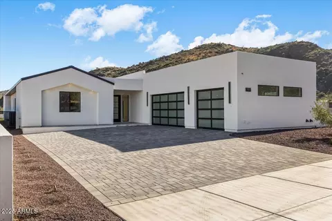 9027 S 19th St, Phoenix, AZ 85042