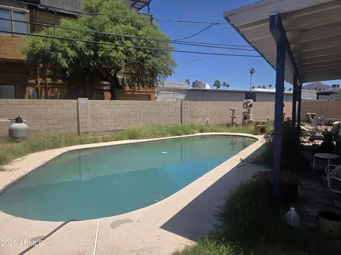 Exterior - 4030 N 33rd Pl, Phoenix, AZ 85018 photo 4 of 7