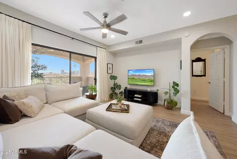920 E Devonshire Ave #4004, Phoenix, AZ 85014 photo 8