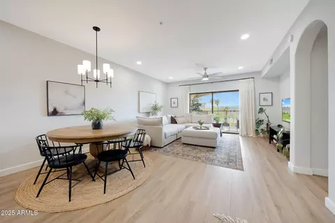 920 E Devonshire Ave #4004, Phoenix, AZ 85014