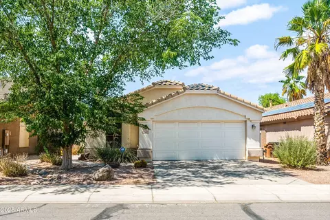 742 E Lovegrass Dr, San Tan Valley, AZ 85143