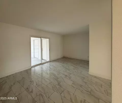 Living - 4810 N 69th Dr, Phoenix, AZ 85033 photo 4 of 4