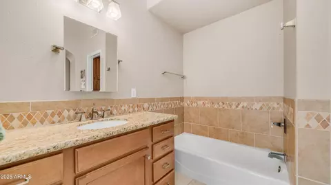 Bath - 116 E Mountain Sky Ave, Phoenix, AZ 85048 photo 3 of 5