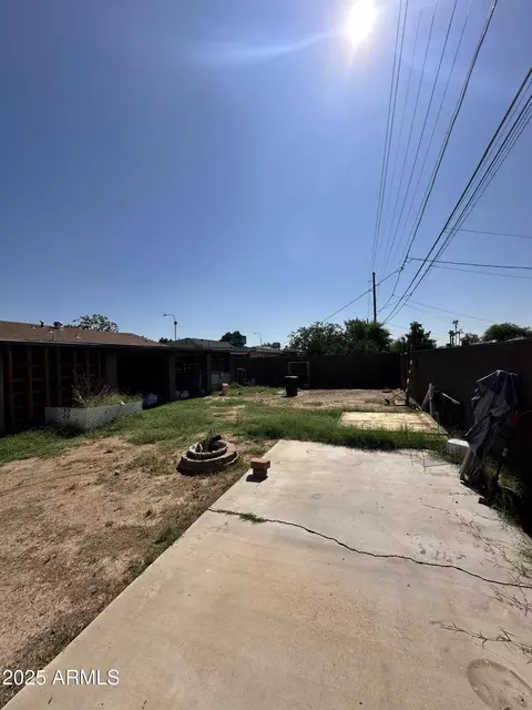 Exterior - 3211 W Campbell Ave, Phoenix, AZ 85017 photo 4 of 4