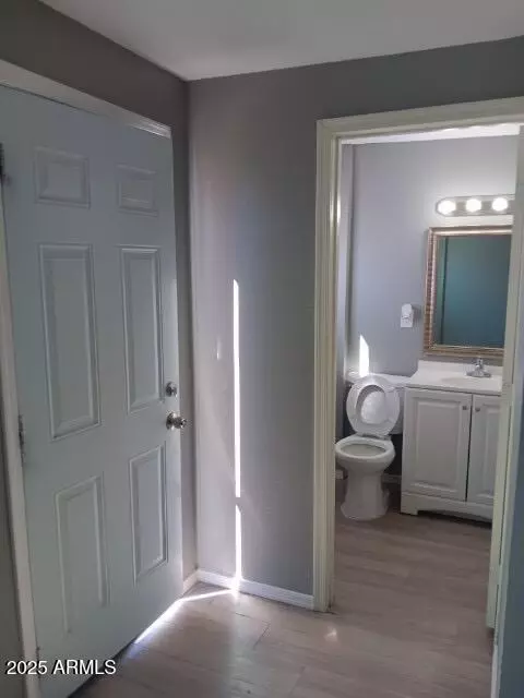 Entry Way - 1217 E Hess Ave, Phoenix, AZ 85034 photo 2 of 2