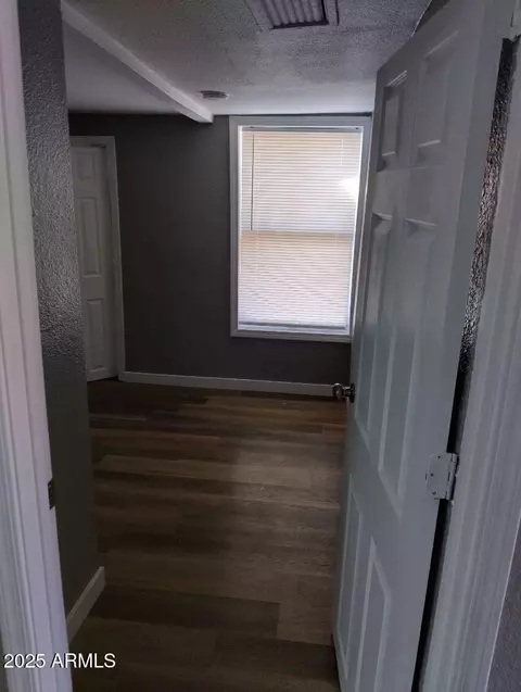 Entry Way - 1217 E Hess Ave, Phoenix, AZ 85034 photo 1 of 2