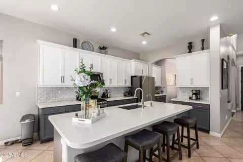 Kitchen - 3059 E Parkview Dr, Gilbert, AZ 85295 photo 2 of 4
