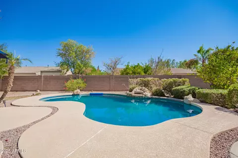 Exterior - 3059 E Parkview Dr, Gilbert, AZ 85295 photo 9 of 10