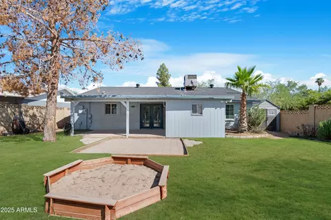 Exterior - 237 E Oxford Dr, Tempe, AZ 85283 photo 2 of 4