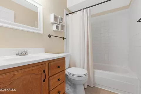 Bath - 237 E Oxford Dr, Tempe, AZ 85283 photo 1 of 2