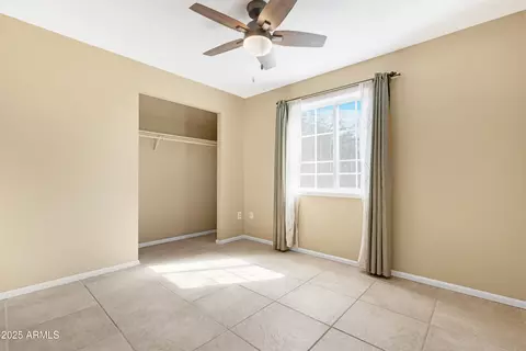 237 E Oxford Dr, Tempe, AZ 85283