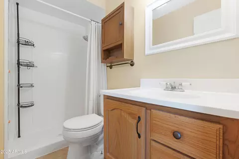 Bath - 237 E Oxford Dr, Tempe, AZ 85283 photo 2 of 2