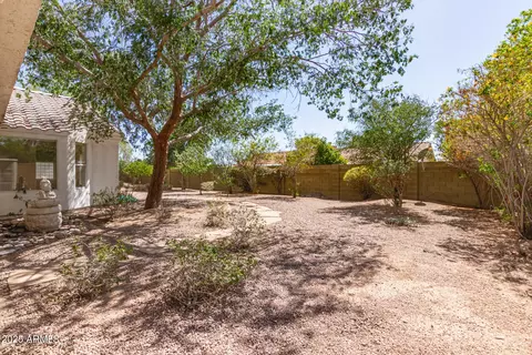 Exterior - 804 N 46th St, Mesa, AZ 85205 photo 5 of 14