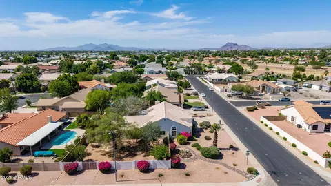 View/Area - 804 N 46th St, Mesa, AZ 85205 photo 13 of 16