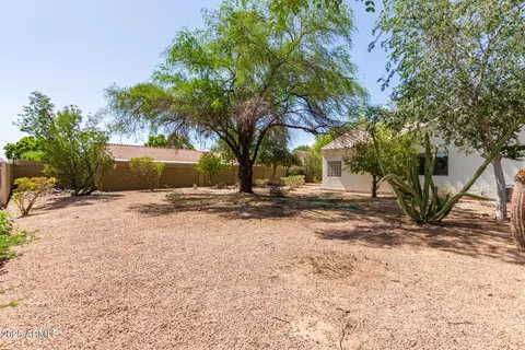 Exterior - 804 N 46th St, Mesa, AZ 85205 photo 11 of 14