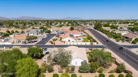 View/Area - 804 N 46th St, Mesa, AZ 85205 photo 5 of 16