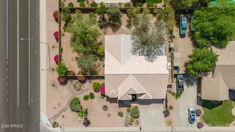 View/Area - 804 N 46th St, Mesa, AZ 85205 photo 9 of 16