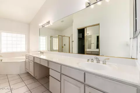 Bath - 804 N 46th St, Mesa, AZ 85205 photo 1 of 4
