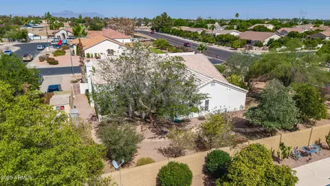 View/Area - 804 N 46th St, Mesa, AZ 85205 photo 8 of 16