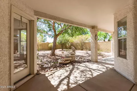 Exterior - 804 N 46th St, Mesa, AZ 85205 photo 4 of 14
