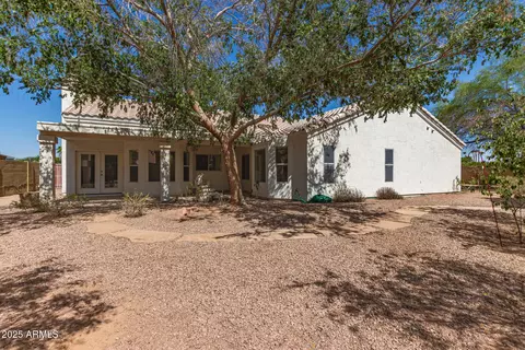 Exterior - 804 N 46th St, Mesa, AZ 85205 photo 6 of 14