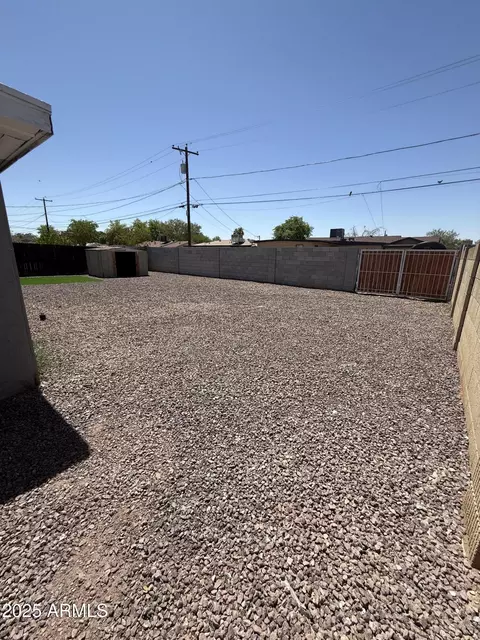 Exterior - 2831 W Montecito Ave, Phoenix, AZ 85017 photo 3 of 5