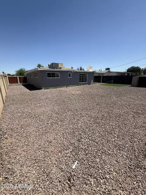 Exterior - 2831 W Montecito Ave, Phoenix, AZ 85017 photo 4 of 5