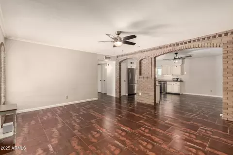 1676 W Sequoia Dr, Phoenix, AZ 85027 photo 9