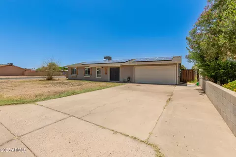 1676 W Sequoia Dr, Phoenix, AZ 85027 photo 3