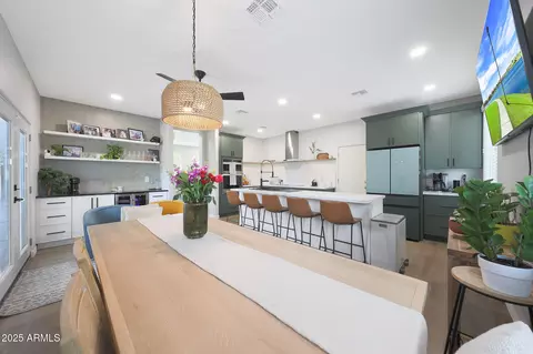 5439 W Odeum Ln, Phoenix, AZ 85043