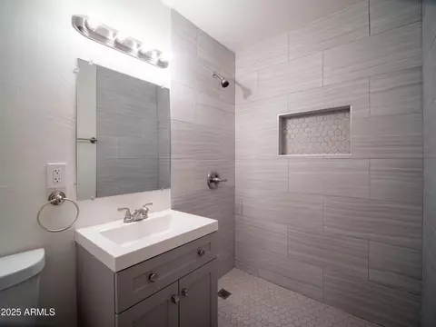 734 E 740 E Maryland Ave, Phoenix, AZ 85014 photo 21