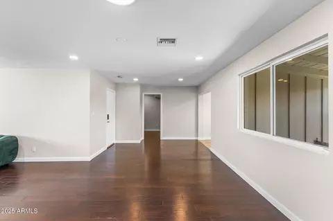 Living - 1911 E Lawrence Rd, Phoenix, AZ 85016 photo 5 of 8
