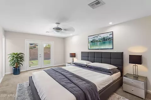 Bedroom - 1911 E Lawrence Rd, Phoenix, AZ 85016 photo 4 of 4