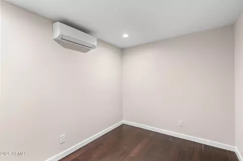 Bedroom - 1911 E Lawrence Rd, Phoenix, AZ 85016 photo 1 of 4