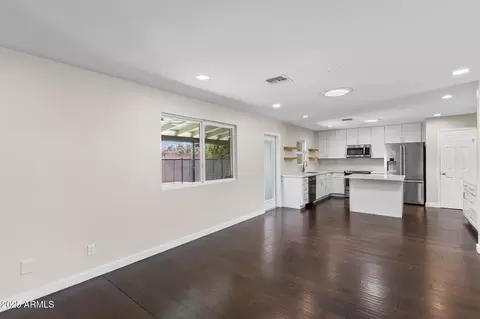 Living - 1911 E Lawrence Rd, Phoenix, AZ 85016 photo 7 of 8