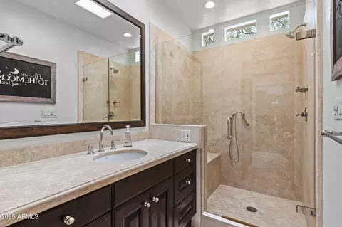 Bath - 4702 E Sanna St, Phoenix, AZ 85028 photo 1 of 7