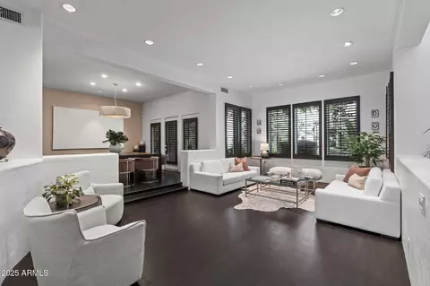 Living - 4702 E Sanna St, Phoenix, AZ 85028 photo 1 of 10