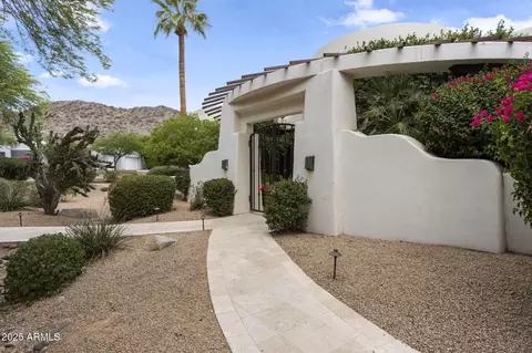 Exterior - 4702 E Sanna St, Phoenix, AZ 85028 photo 13 of 17